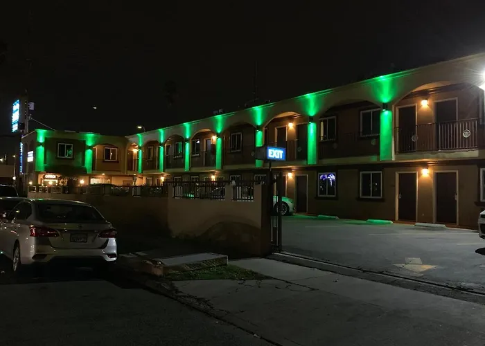 New Bay Motel